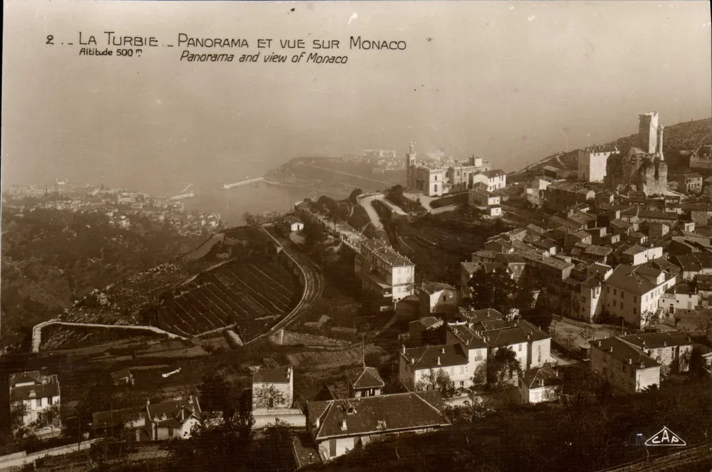 La Turbie — Panorama und Aussicht auf Monaco — Verlag G. Turbie, Nr. 2 - Vorderseite
