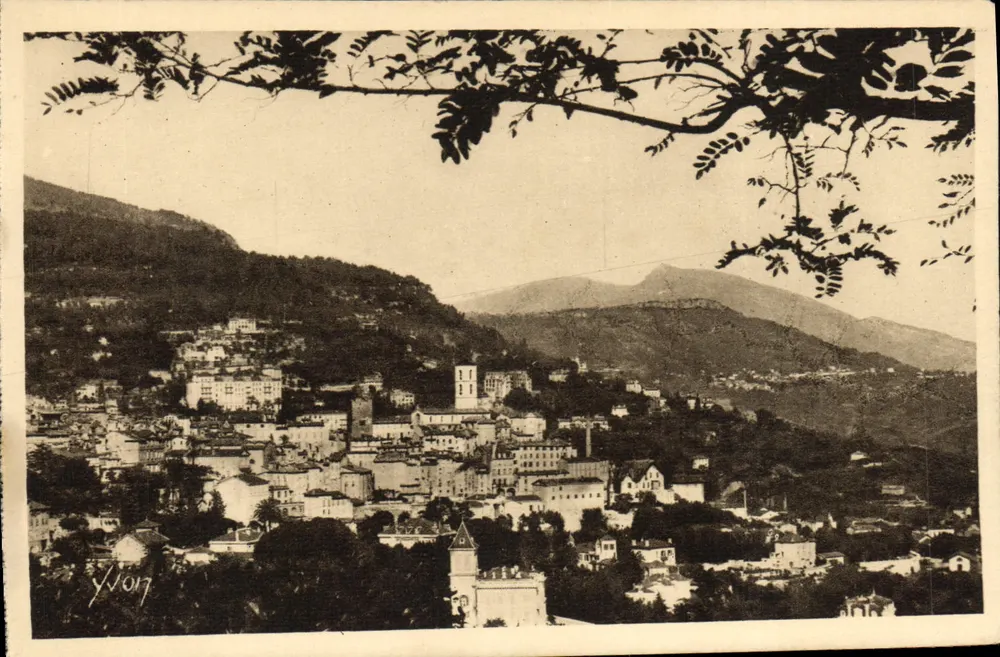 Gorges do Lobo — Visão geral de Grasse — Les Éditions d'Art Yvon, Paris - Frente