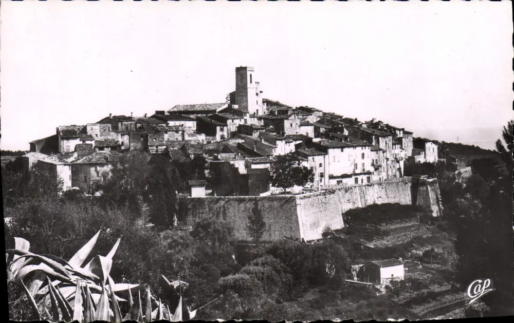 Saint-Paul-de-Vence — Vista geral — Real-Photo, Paris - Frente