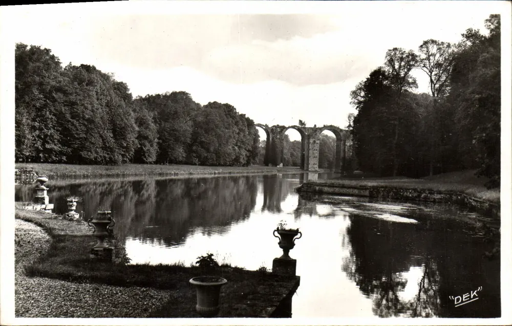 Maintenon - Ansicht des Wasserbeckens — Edition DE. KEZERON - N° 10 - Vorderseite