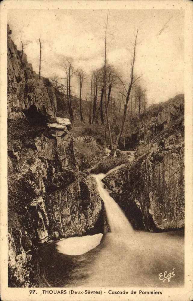 Thouars (Deux-Sèvres) — Cachoeira de Pommiers — Editor Elgés, n° 97 - Frente