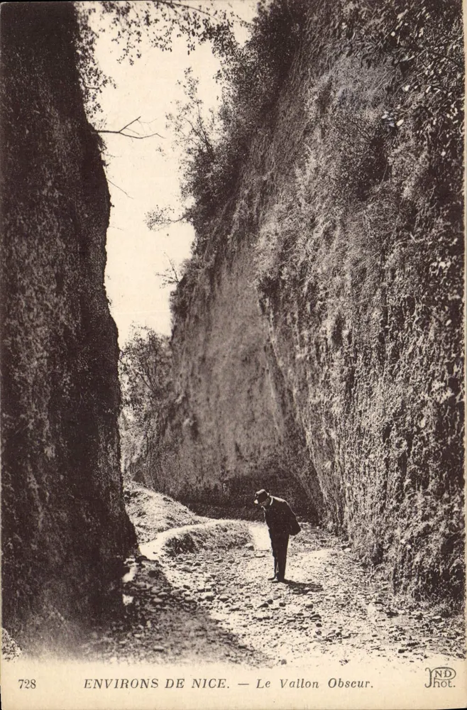 Okręgi Nicei — Le Vallon Obscur — ND Fot. - Awers