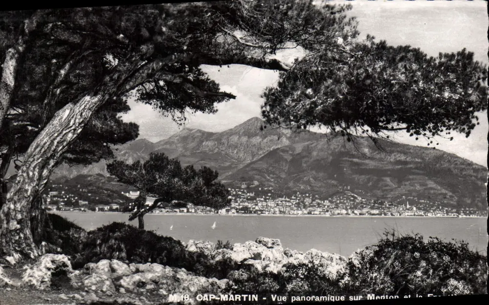 Cap-Martin - Panoramablick auf Menton und Frankreich - Vorderseite