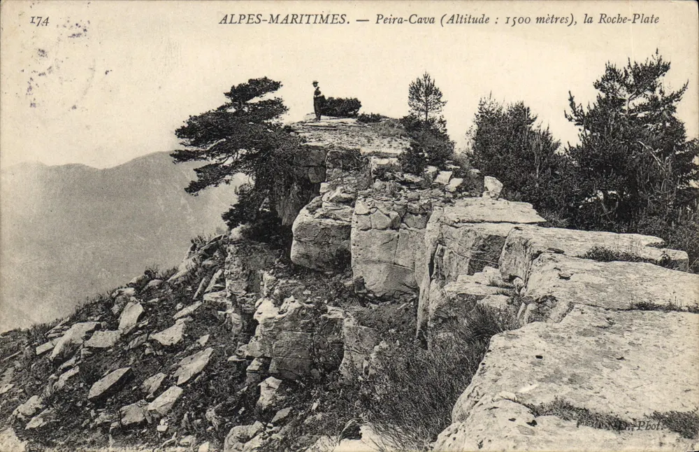 Alpes-Maritimes — Peïra-Cava (Höhe: 1500 Meter), la Roche-Plate — Foto - Vorderseite