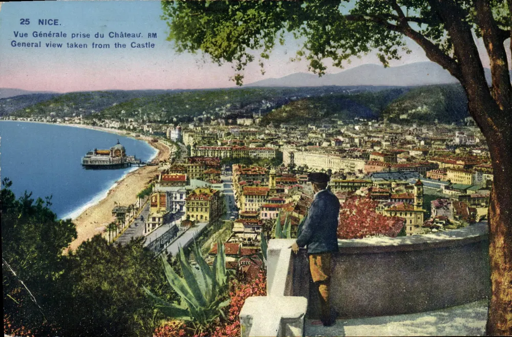 Nice — Vue Générale prise du Château — RM - Voorkant