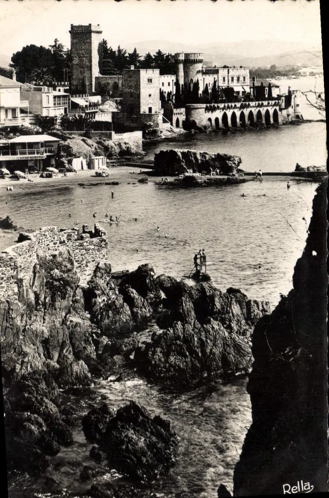 La Napoule — O Castelo e a Praia — Éditions Rella, n°243 - Frente