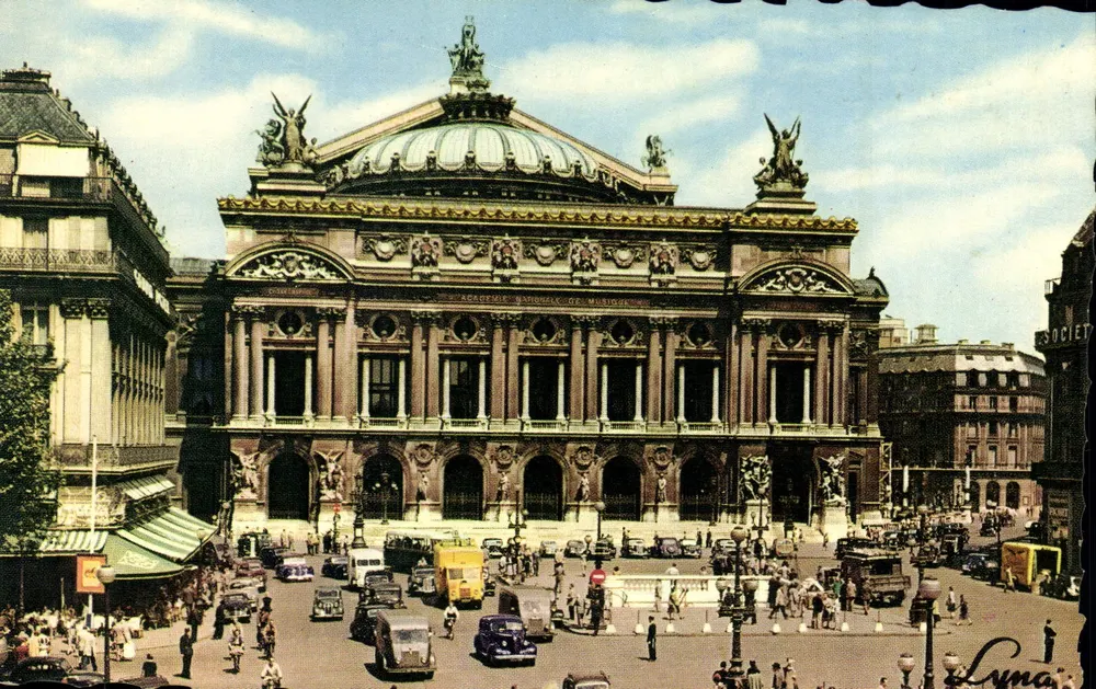Paris — Opernplatz und Nationaloper (Arch. Garnier) — Société Lyma - Vorderseite