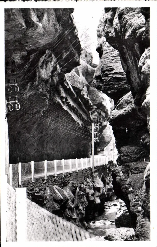 As Gorges do Cians — Passagem do Inferno — Éditions A.P.D.L.A. (Châlet-Milc) - Frente