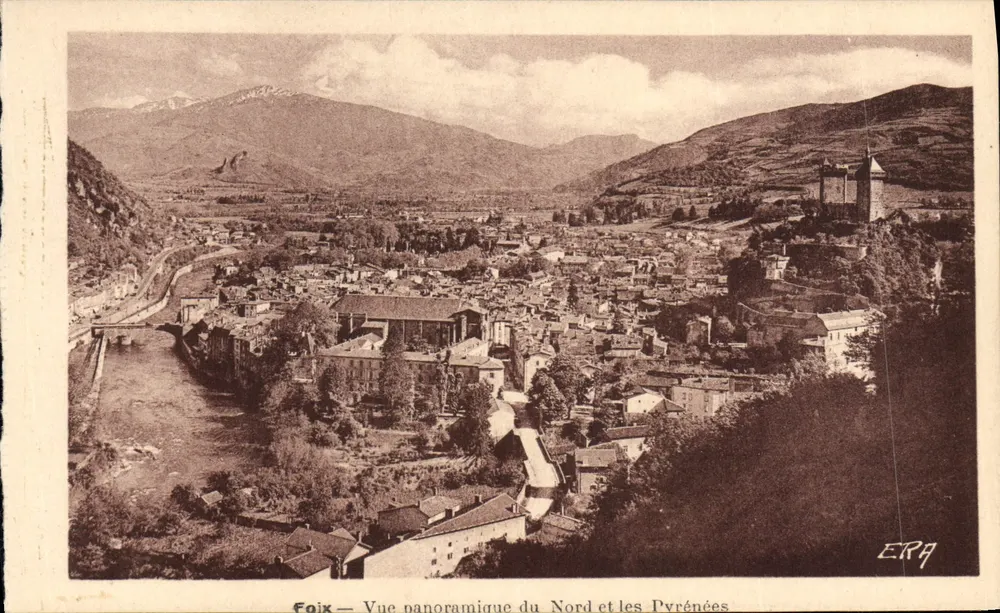 Foix — Panoramablick nach Norden und die Pyrenäen — ERA - Vorderseite