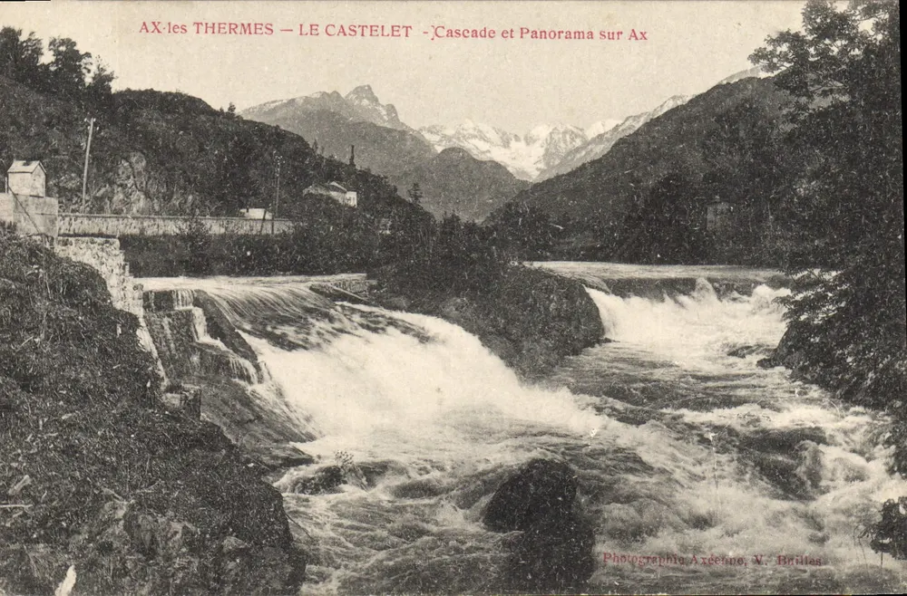 Ax-les-Thermes — Le Castelet — Wasserfall und Panorama über Ax — Axéenne Fotografie, W. Brillas - Vorderseite