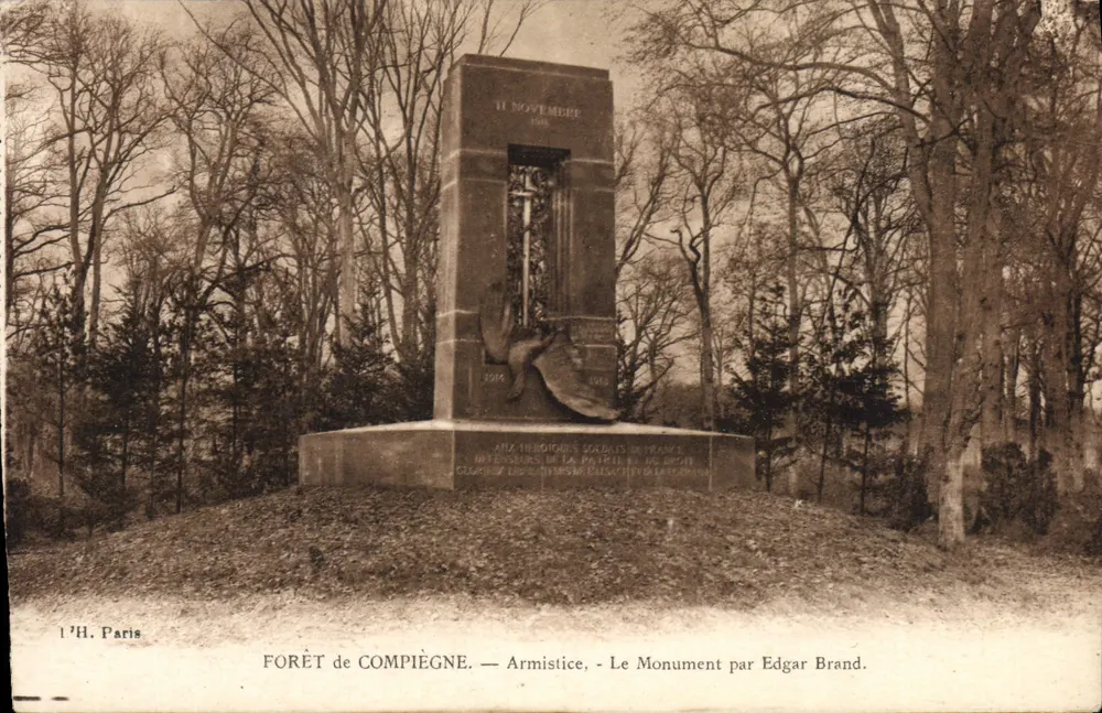 Forêt de Compiègne — Das Denkmal von Edgar Brand - Vorderseite