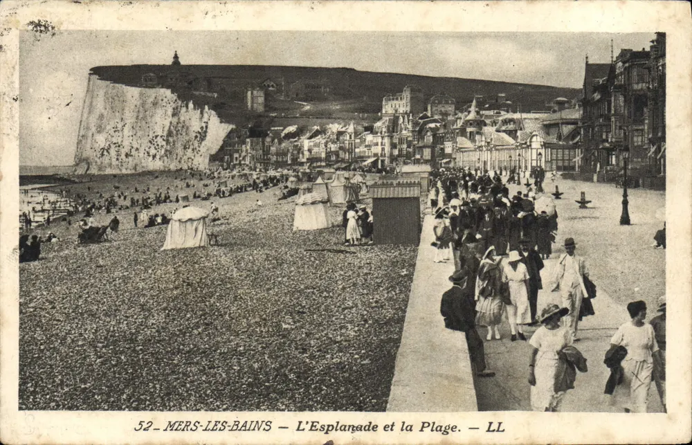Mers-les-Bains — A Esplanada e a Praia — LL - Frente