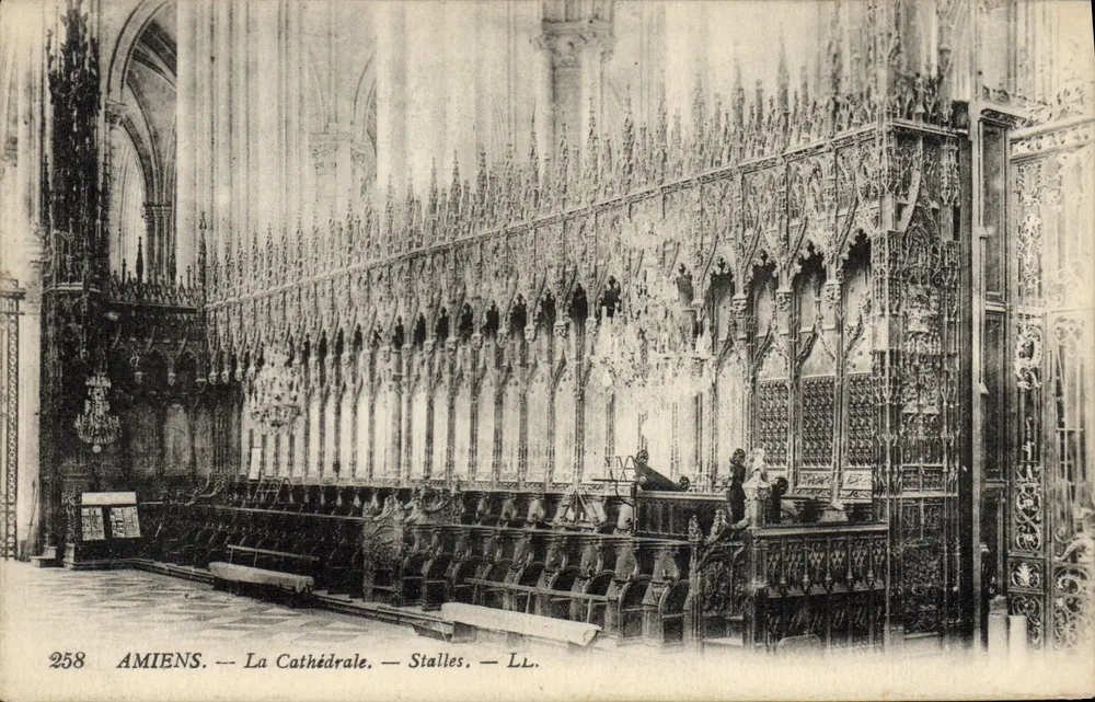 Amiens — A Catedral — Stalles — LL. — n° 258 - Frente