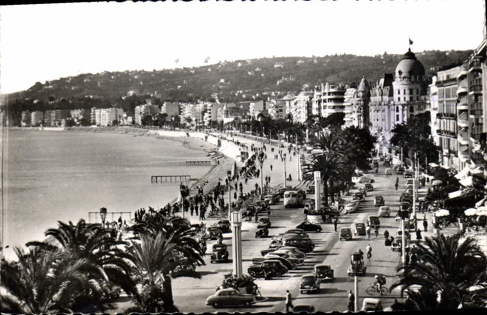 Vista da Promenade des Anglais em Nice — Edições Artísticas Alpés - Frente