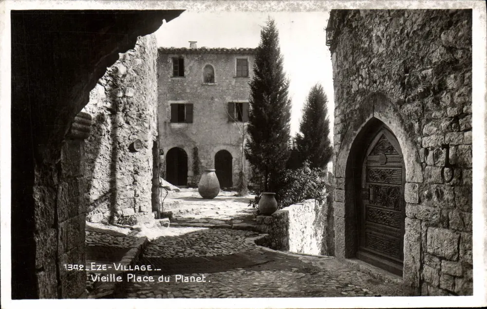 Eze-Wioska — Stara Piazza Planet — Wydawnictwo J.F.M. - Awers