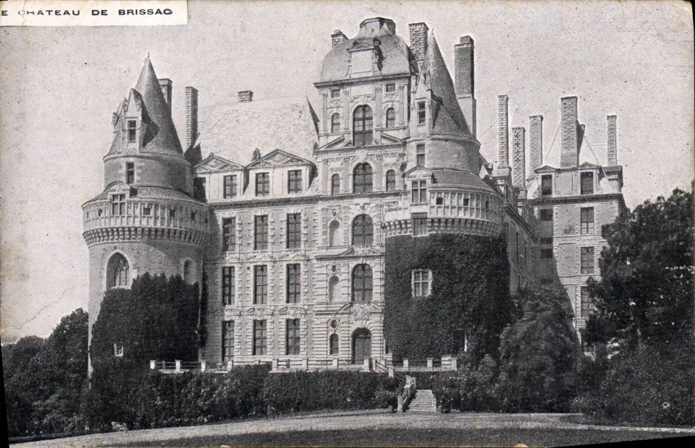 Castelo de Brissac — vista geral — editor não identificado - Frente