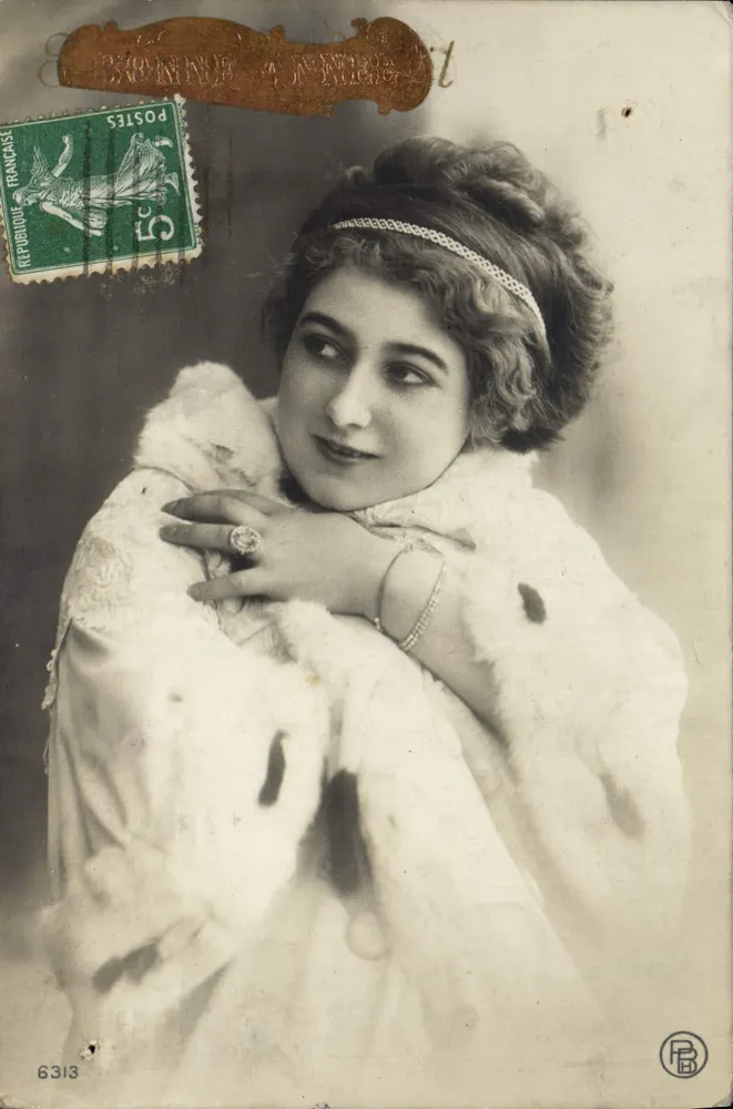 Junge Frau in Pelz — Portrait — Verlag HB, Nr. 6313 - Vorderseite