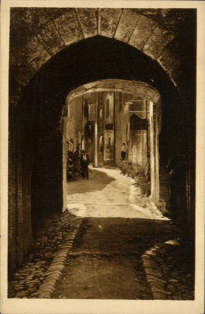 Saint-Paul — Rue principale — A. Baux, Épicerie - Frente