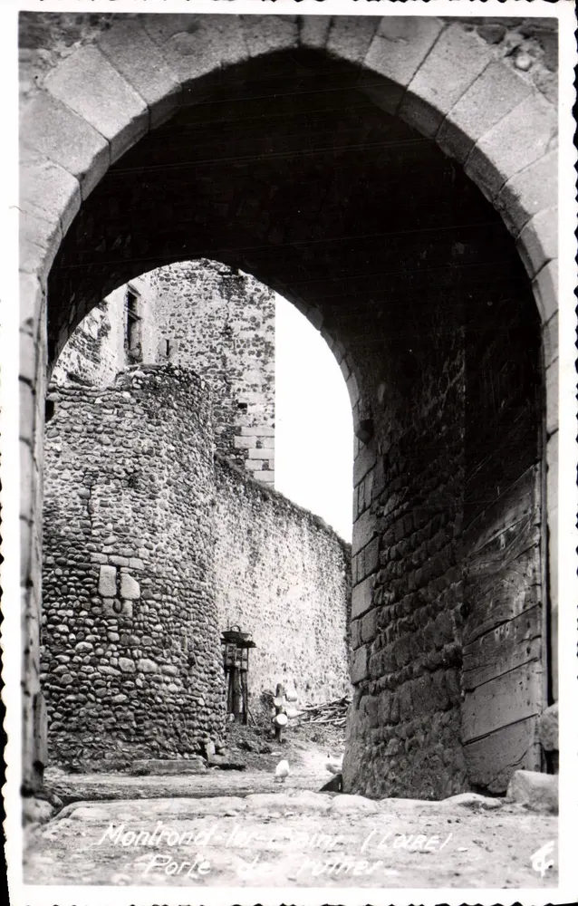 Montreuil-le-Pépin (Loire) — Porta de Poulvier — editor desconhecido, n° 4 - Frente