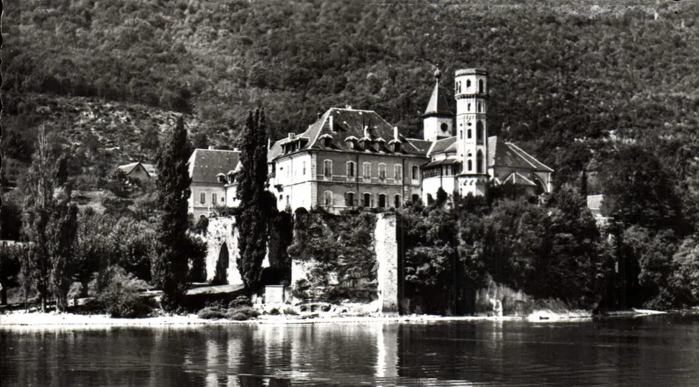 Abadia de Hautecombe — Lago do Bourget — Edições Témoins - Frente