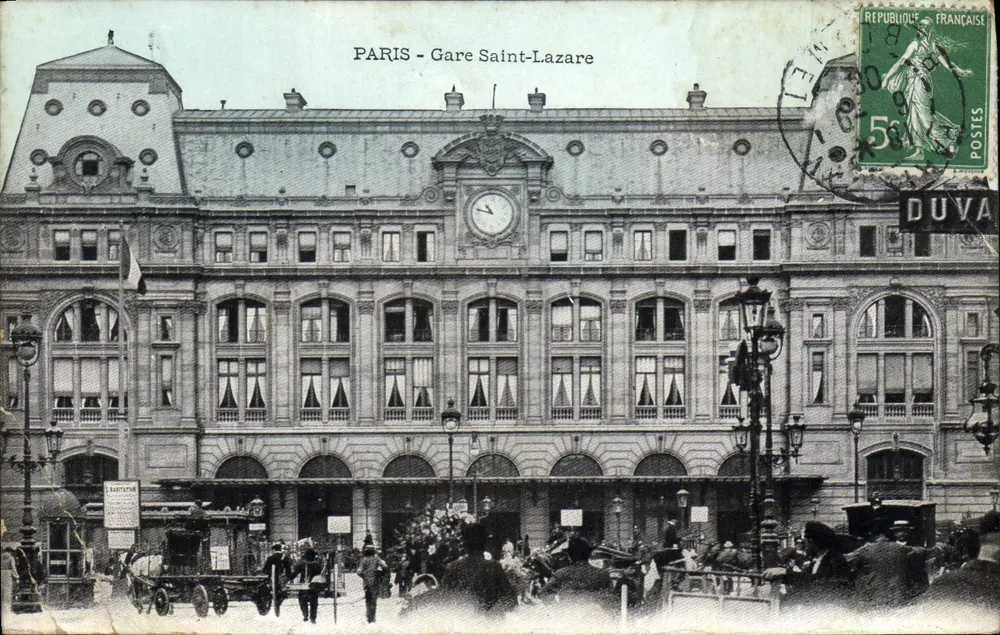 PARIS - Gare Saint-Lazare — vue de l'édifice avec horloge centrale — éditeur DUVA - Frente