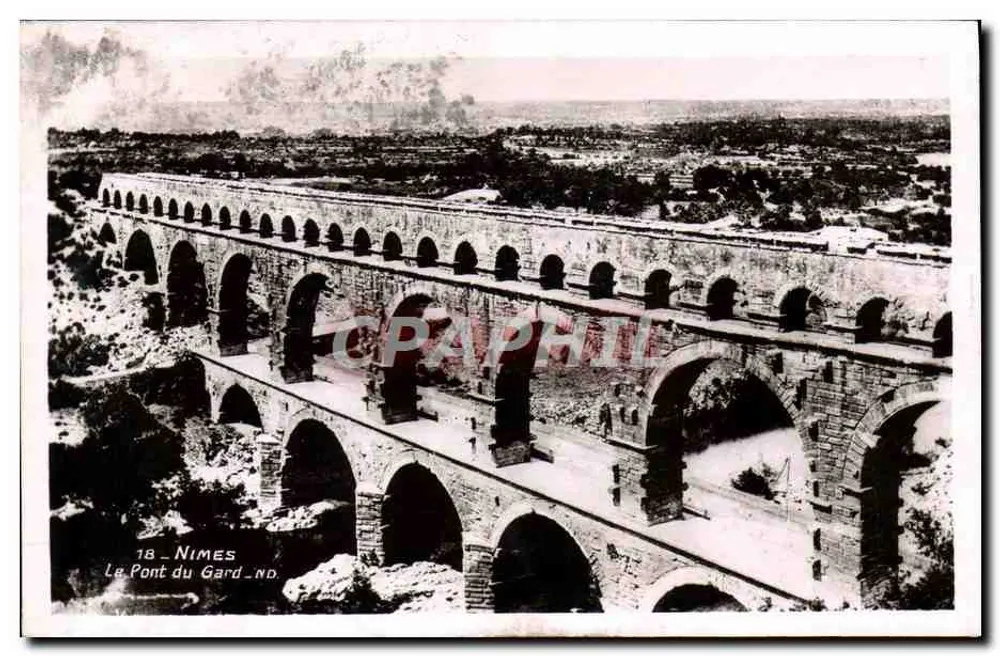 O Pont du Gard — Nîmes — editor 'Real-Photo' C.P. Strasbourg, n°18 - Frente