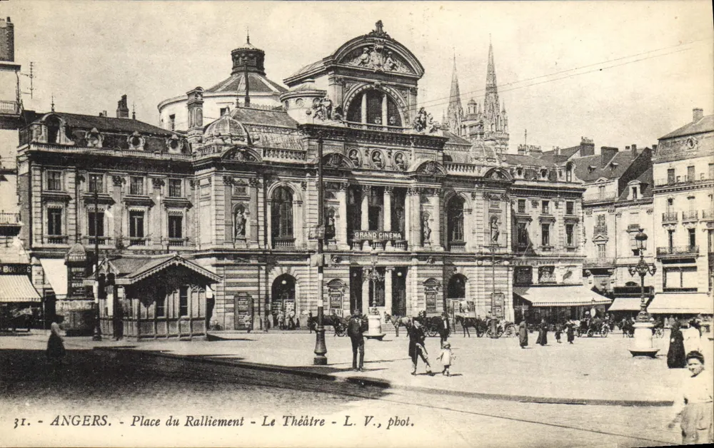 Angers - Place du Ralliement - Das Theater - L. V., phot. - Vorderseite
