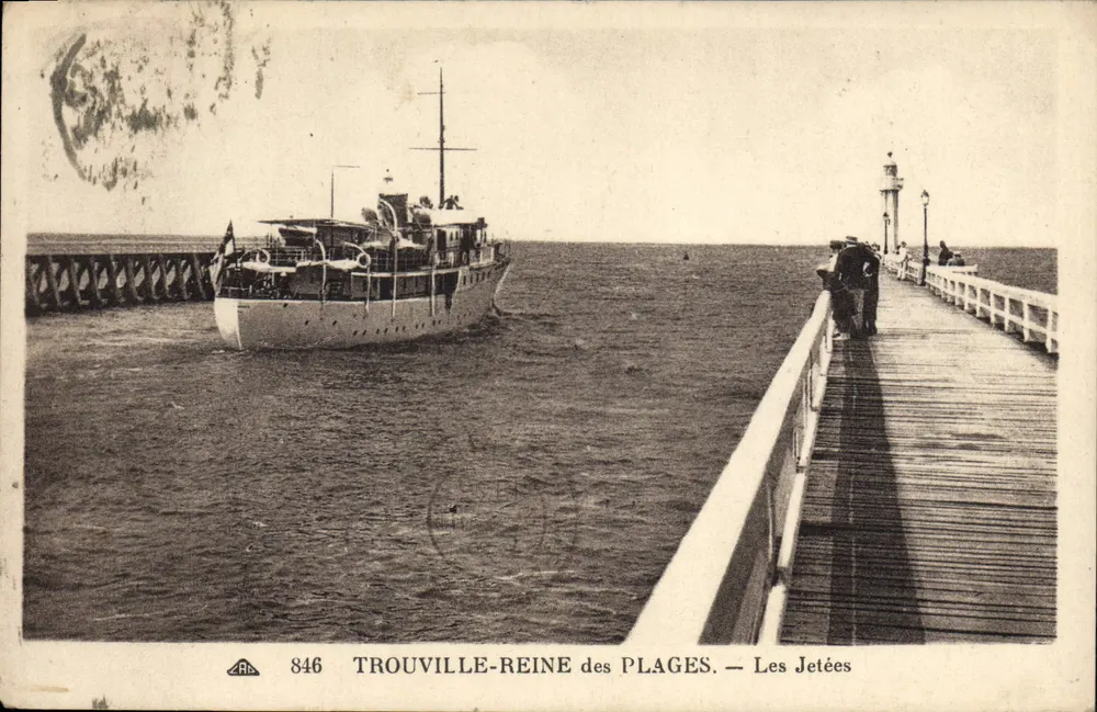 TROUVILLE-REINE des PLAGES — Die Piers — C. des Arts Photomécaniques - Vorderseite