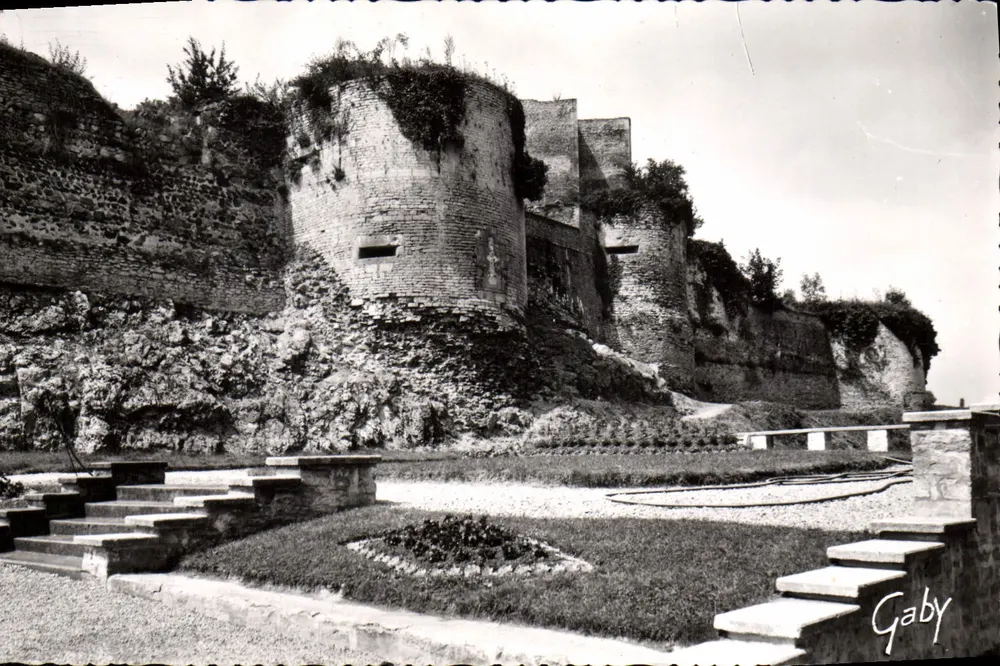 Falaise (Calvados) — Mauern des Schlosses Guillaume, 19. Jahrhundert — Éditions Gaby - Vorderseite