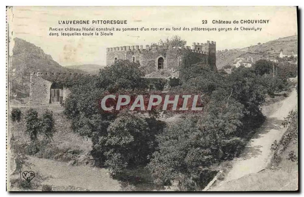 Schloss Chouvigny — Altes feudales Schloss auf einem Felsen in den Schluchten der Sioule — Verlag V.R.C. - Vorderseite