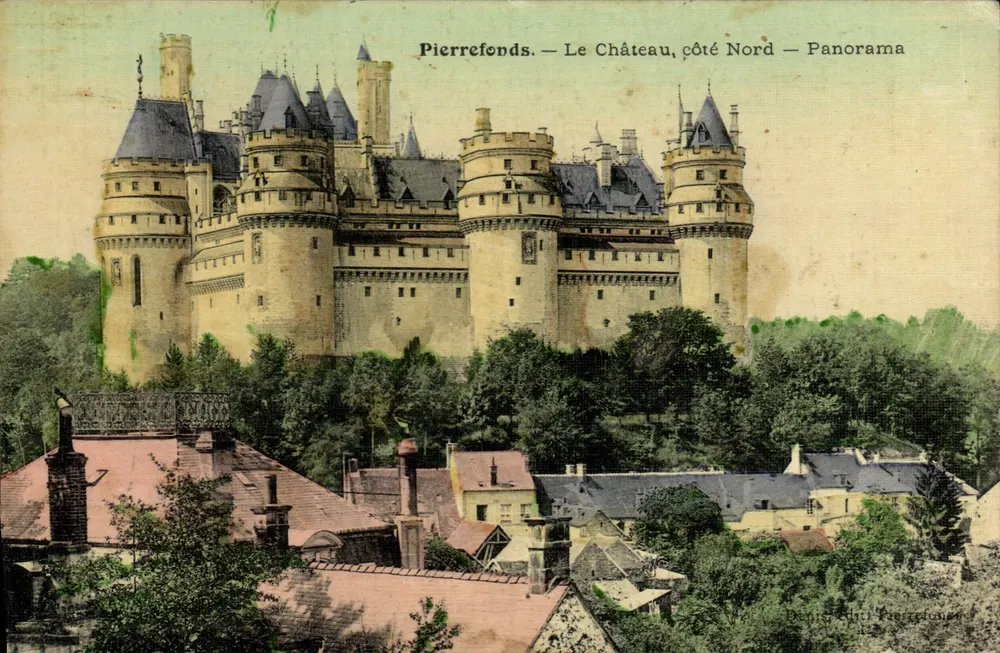 Pierreffeonds — El Castillo, lado Norte — Panorama — Denis Éditi Pierreffeonds - Anverso