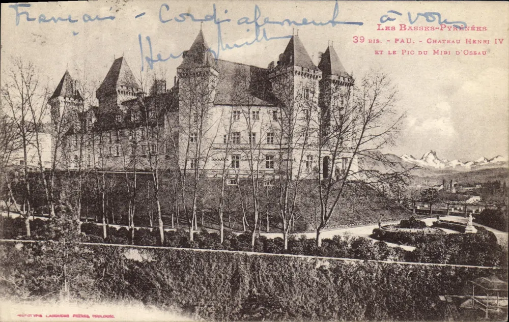 Pau - Schloss Henri IV und Pic du Midi d'Ossau — Les Basses-Pyrénées, Verlag Larche Père & Fils, Nr. 39 bis - Vorderseite