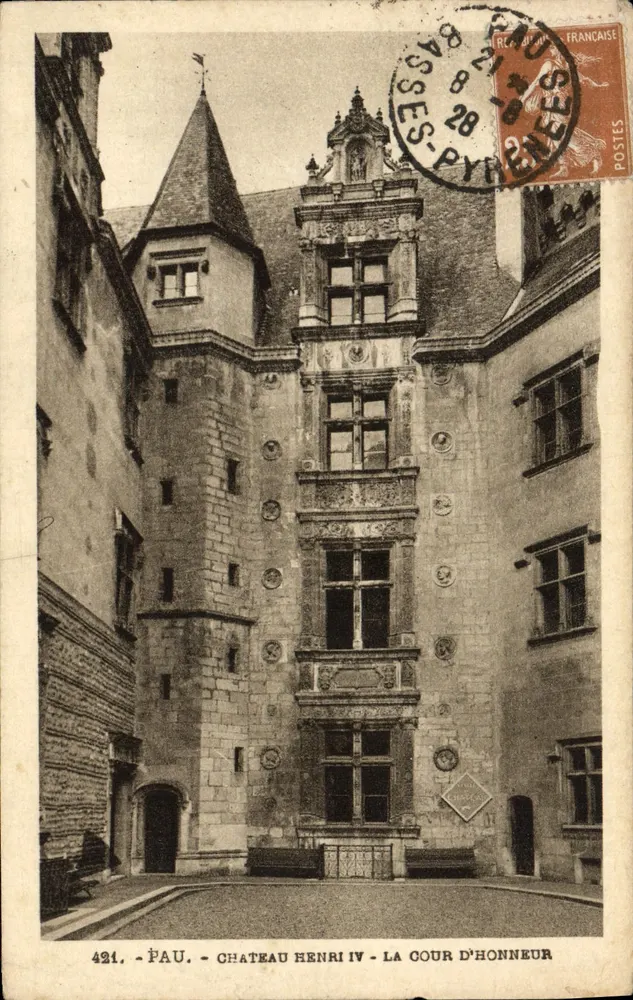Pau - Schloss Henri IV - Die Cour d'Honneur — Héloïse Lahaie, Toulouse, n°421 - Vorderseite