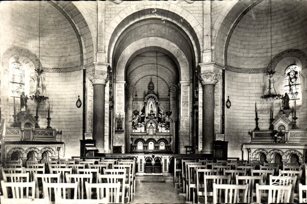 Innenansicht der Kapelle Notre-Dame de la Peinière — Saint-Didier — Ausgabe P. Mesny, Rennes - Vorderseite