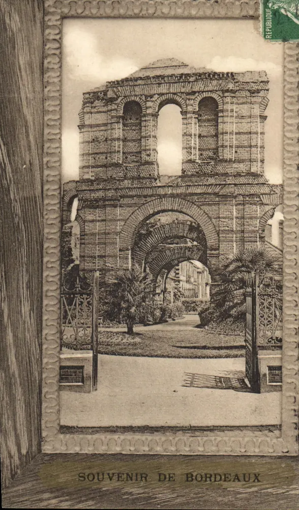 Les Ruines du Palais Gallien — éditeur Édition spéciale 'Aux Dames de France' — n° 38 - Frente