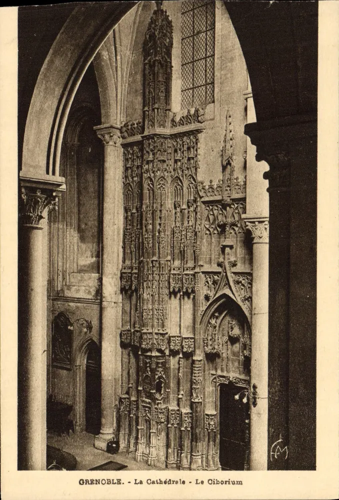 Grenoble - De Kathedraal - Het Ciborium - Voorkant