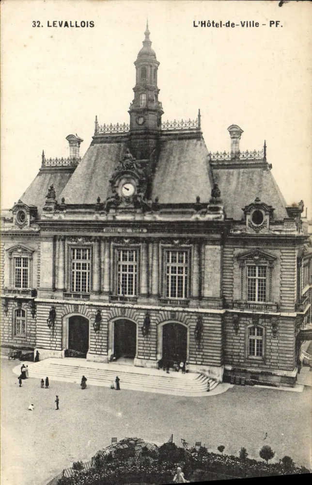 Levallois - L'Hôtel-de-Ville - PF. - Recto
