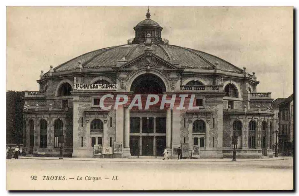 Troyes — O Cirque — LL - Frente