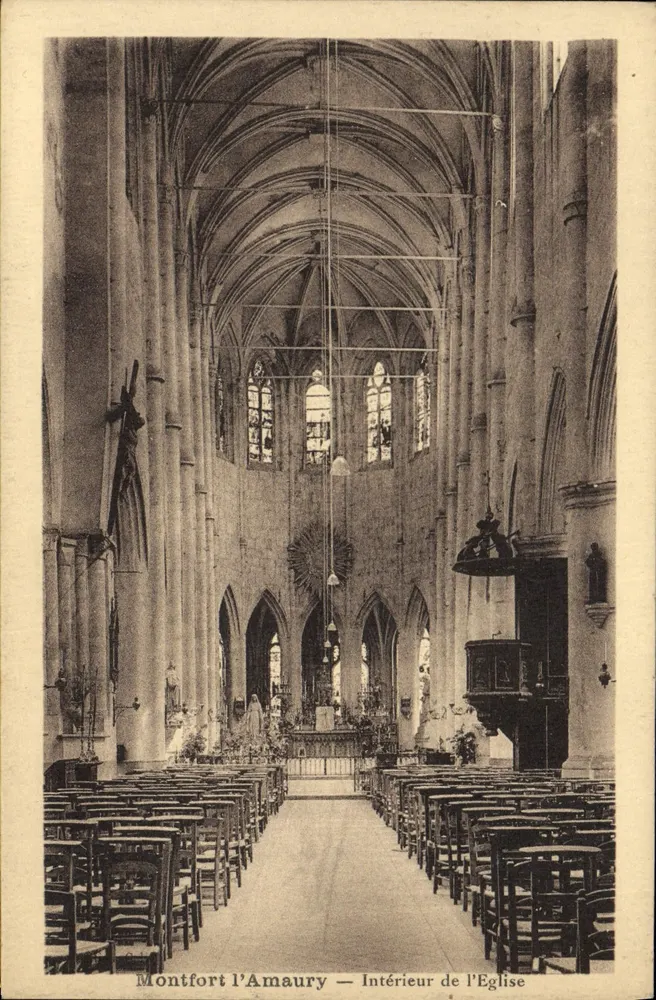 Montfort l'Amaury — Innenansicht der Kirche — Argra Toulouse - Vorderseite