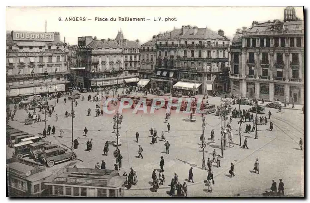 Angers — Praça do Ralliement — Fotografia L.V. - Frente