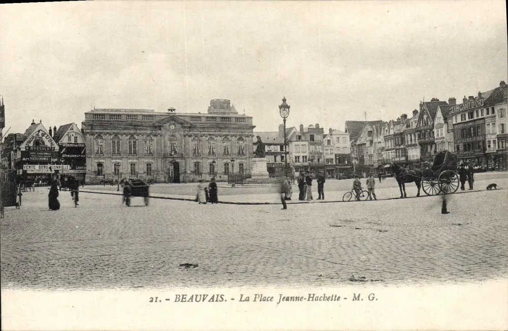 Beauvais - A Place Jeanne-Hachette — M. G. n°21 - Frente