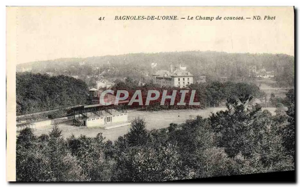 Bagnoles-de-l'Orne — O Campo de Corridas — ND. Fotografia - Frente