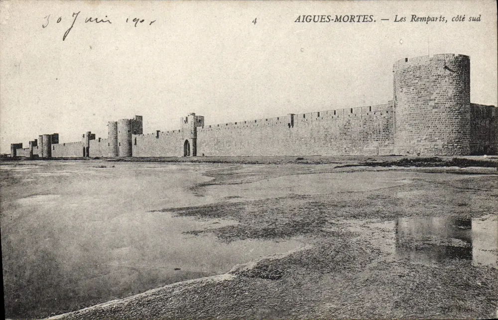 Aigues-Mortes — Die Mauern, südliche Seite — unbekannter Verlag, Nr. 4 - Vorderseite