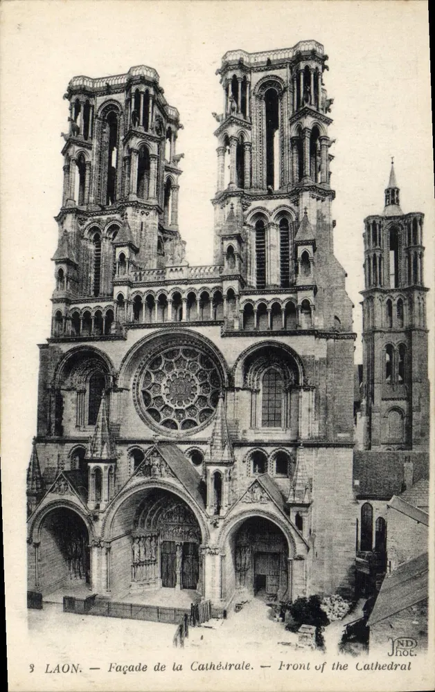 Laon — Facha da Catedral — JND Hot. - Frente