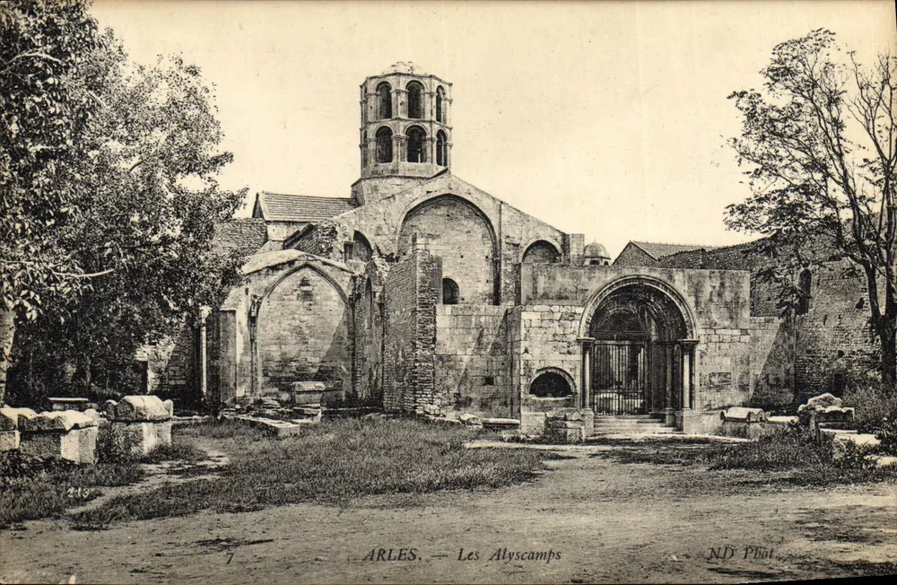 Arles — Os Alyscamps — ND Philot - Frente