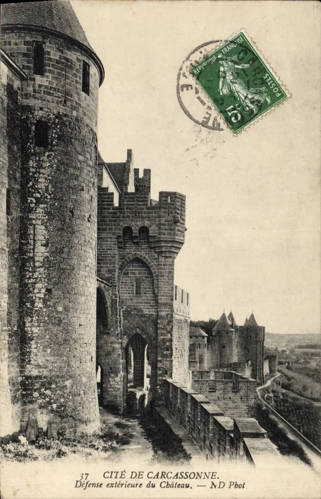 Cité de Carcassonne — Äußere Verteidigung des Schlosses — ND Phot. - Vorderseite