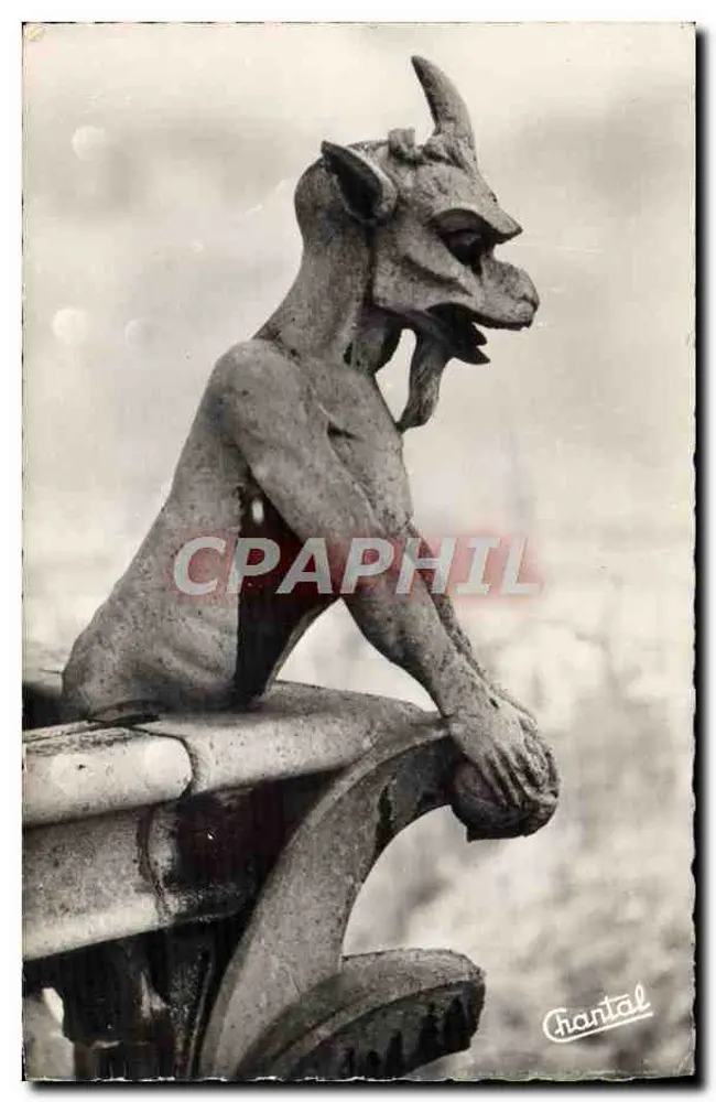 Gargouila da Catedral de Notre-Dame — Paris — Éditions Chantal - Frente