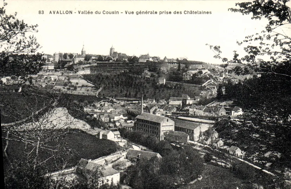 Avallon - Vale do Cousin - Vista geral tirada das Châtelaines - Frente