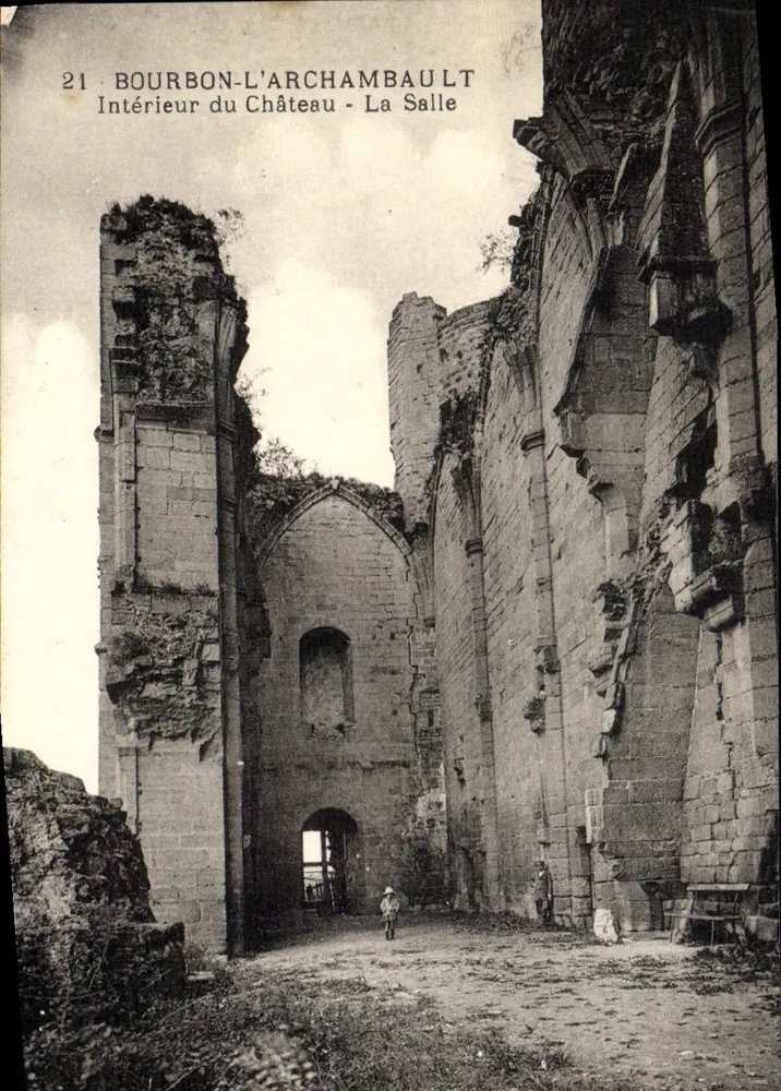 Bourbon-l'Archambault — Innenansicht des Schlosses - Der Saal — unbekannter Verleger, Nr. 21 - Vorderseite