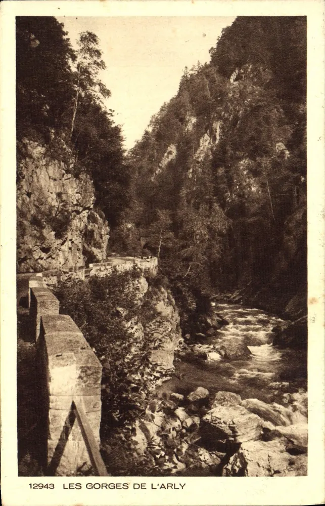 As Gorges do Arly — vista das gorges e do curso d'água — editor Braun & Cie, n° 12943 - Frente